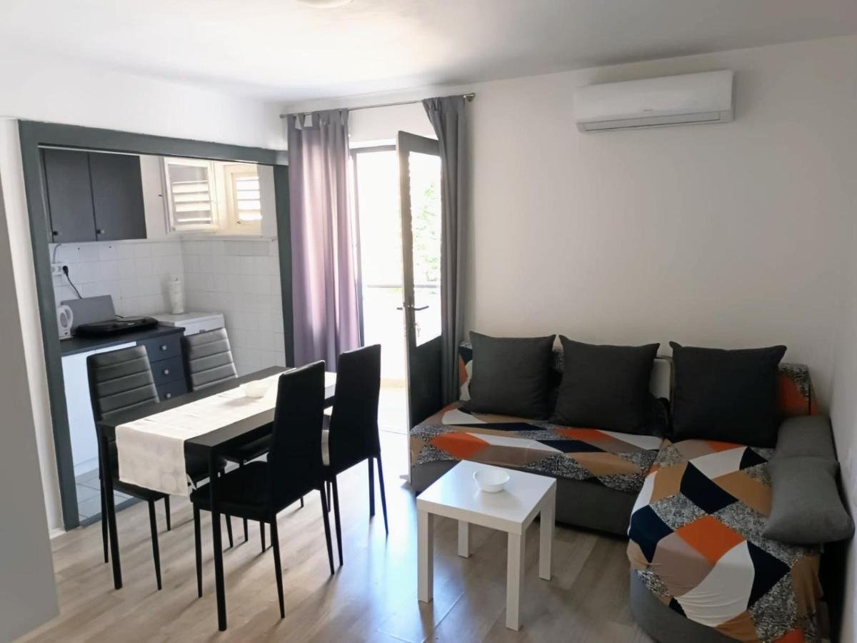 Apartment "None" Makarska Kültér fotó